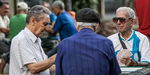 Aposentados e pensionistas do INSS