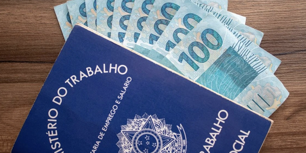 Trabalhador com carteira assinada